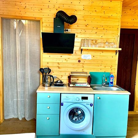 C'Est La Vie Apartment Mtsʼkhetʼa Екстериор снимка